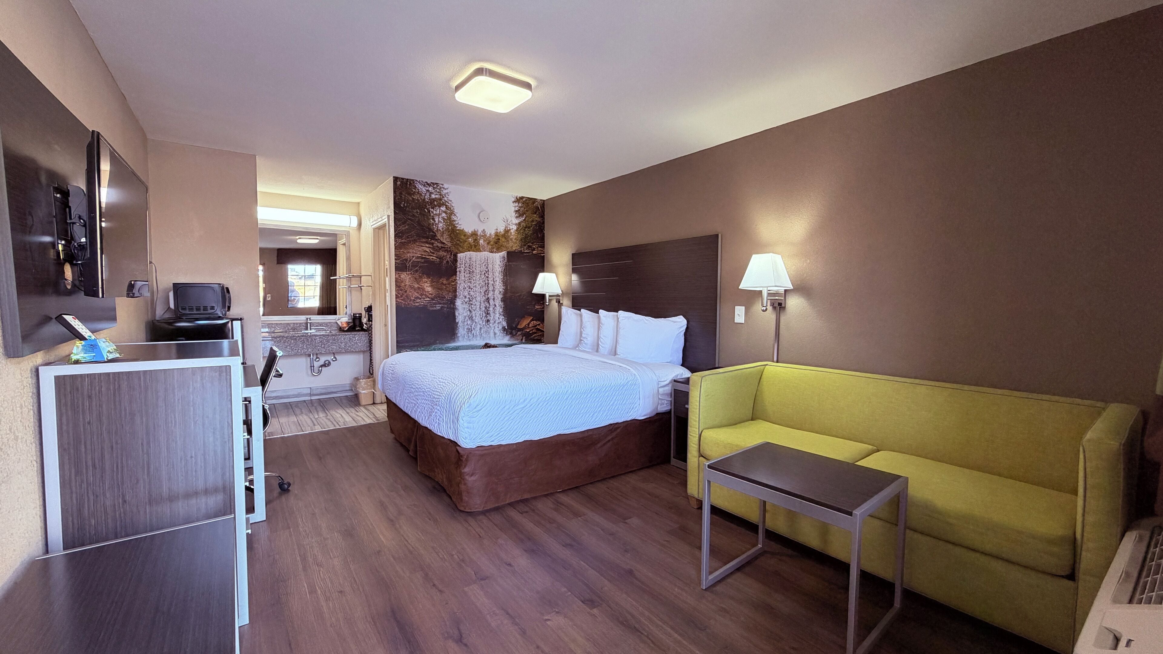 Desk, iron/ironing board, cribs/infant beds, free WiFi