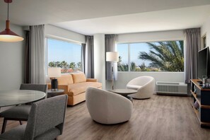 Suite Club, 1 cama King size | Ropa de cama de alta calidad y caja de seguridad en la habitación