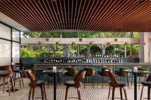Bar (in der Unterkunft)