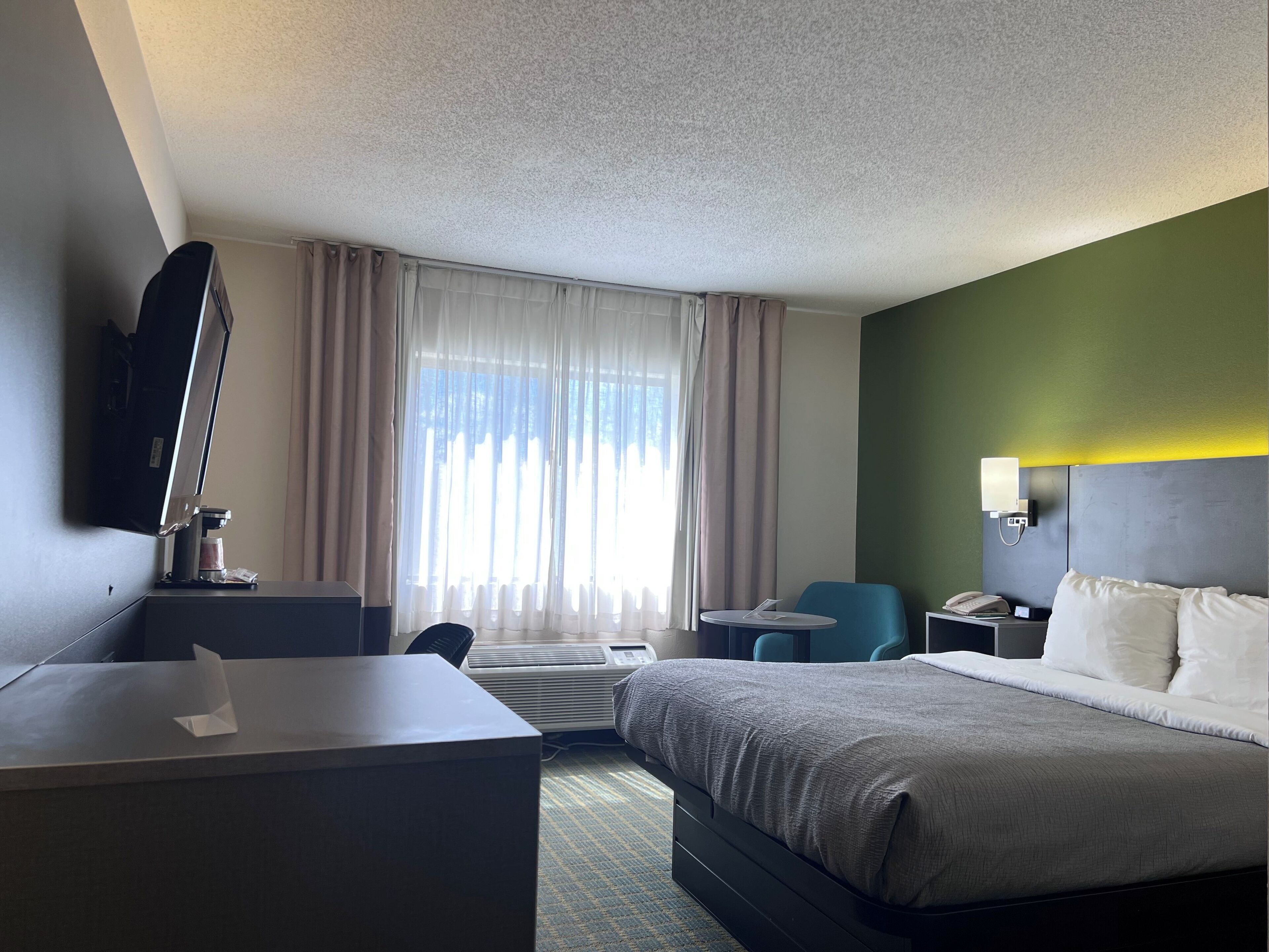 Premium bedding, down comforters, pillowtop beds, desk