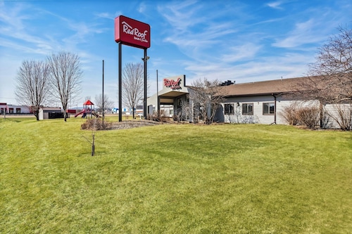 Red Roof Inn & Suites Tomah