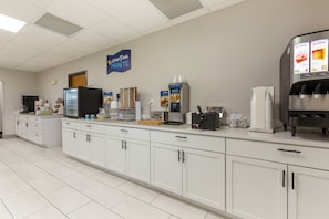 Café da manhã continental grátis durante a semana