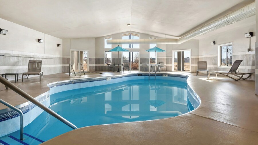 Red Roof Inn & Suites Tomah