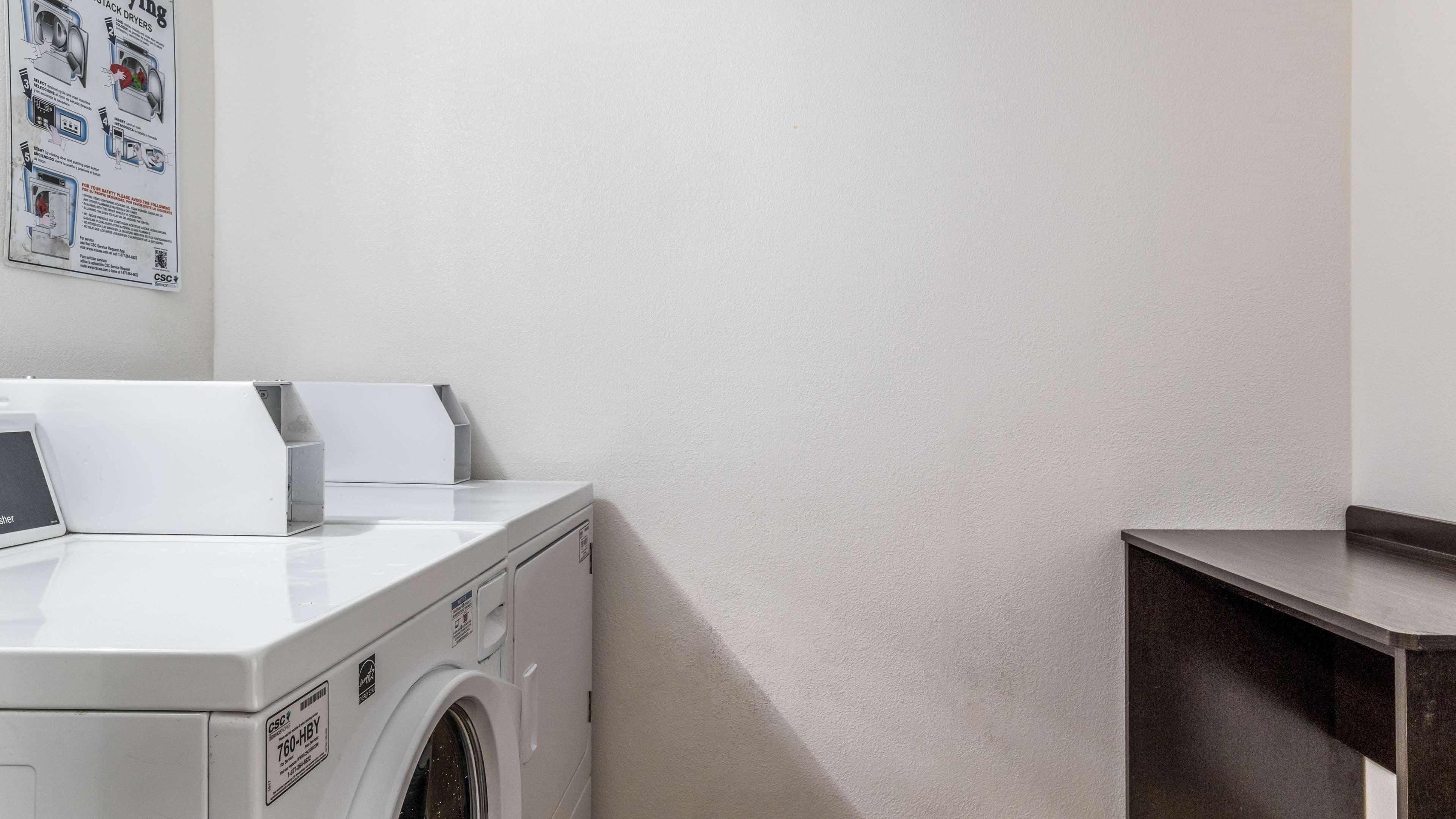 Photo - Motel 6-Elk Grove Village, IL