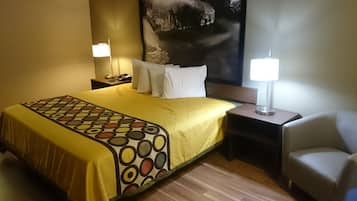 Desk, soundproofing, iron/ironing board, free WiFi