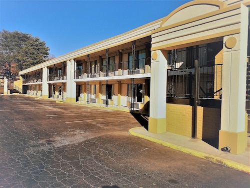 ASHEVILLE AIRPORT INN