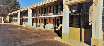 ASHEVILLE AIRPORT INN