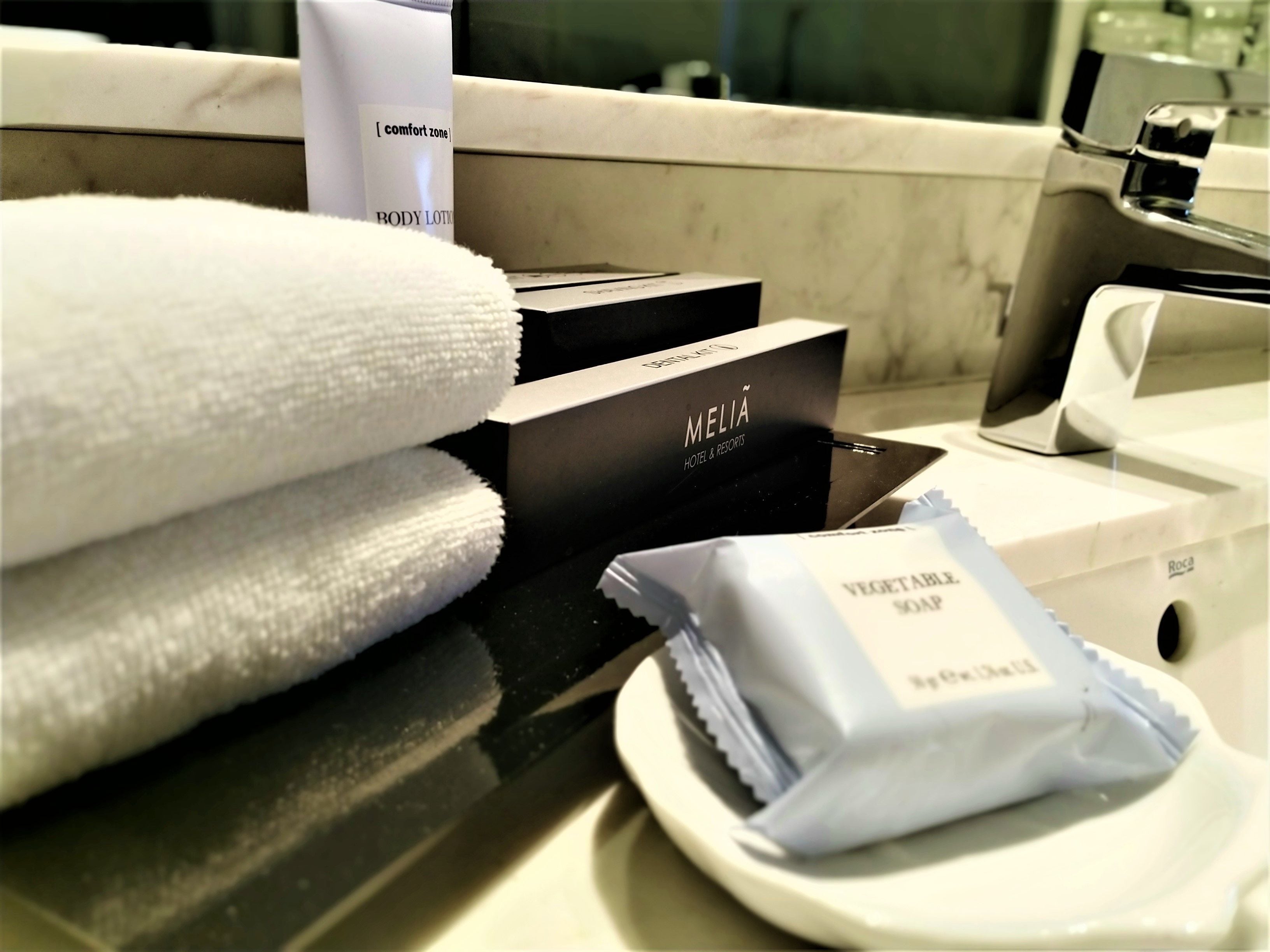 minibar, in-room safe, desk, laptop workspace