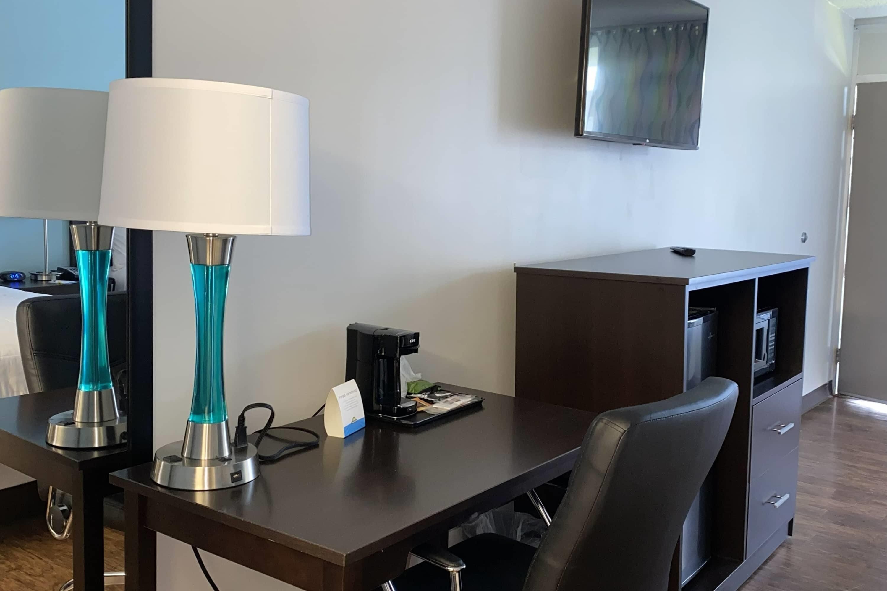 Room, 2 Queen Beds, Non Smoking | Desk, iron/ironing board, free cribs/infant beds, free WiFi