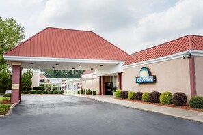 Exterior - Days Inn by Wyndham Goldsboro (Goldsboro)