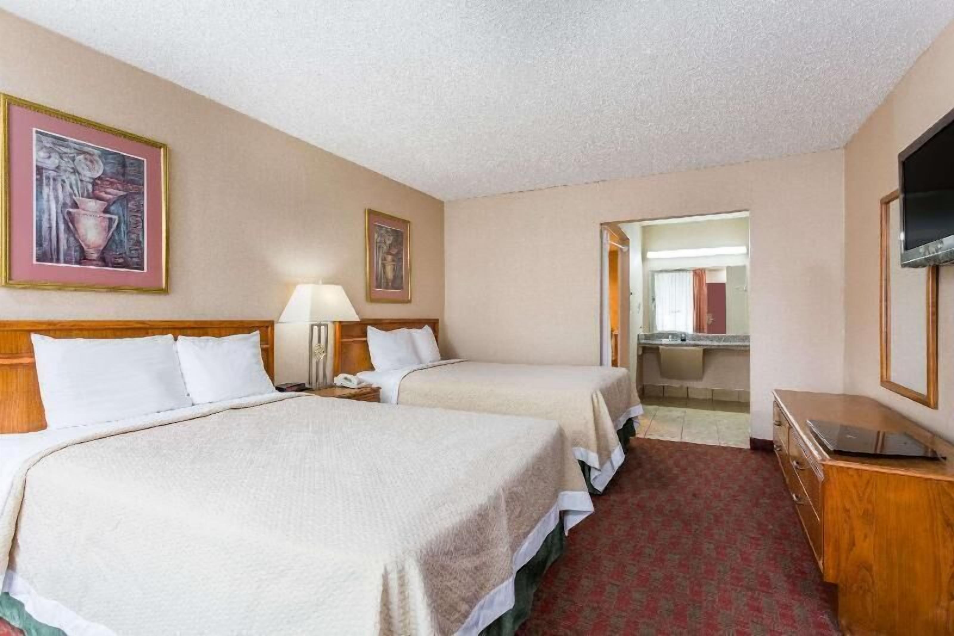 Desk, iron/ironing board, free cribs/infant beds, free WiFi