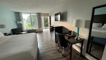Room, 1 King Bed, Non Smoking | Desk, iron/ironing board, free cribs/infant beds, free WiFi