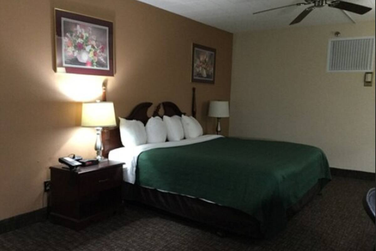 In-room safe, desk, laptop workspace, iron/ironing board