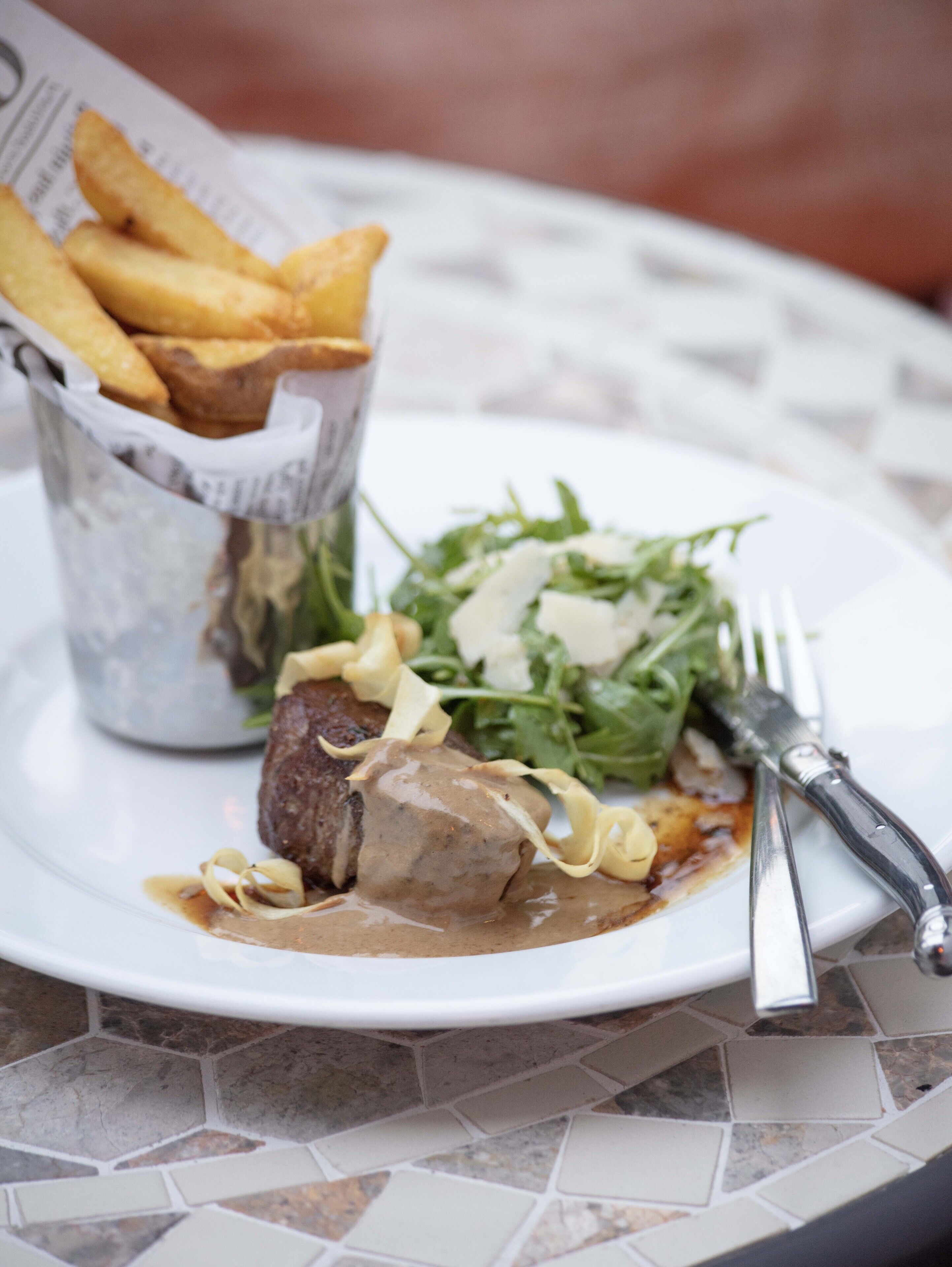 breakfast, lunch and dinner served