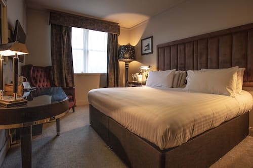 Luxe beddengoed, een bureau, een strijkplank/strijkijzer, gratis wifi