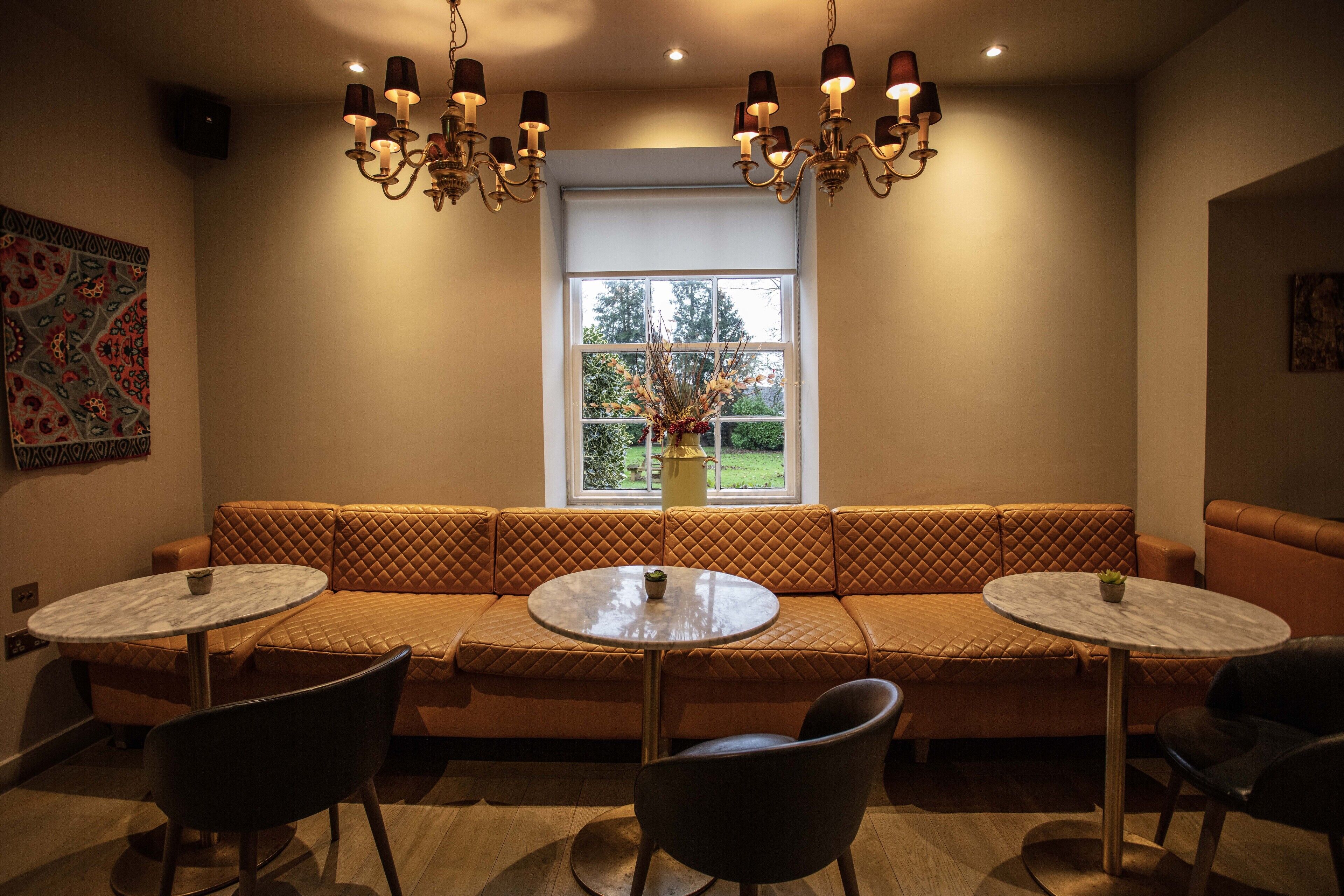 breakfast, lunch and dinner served