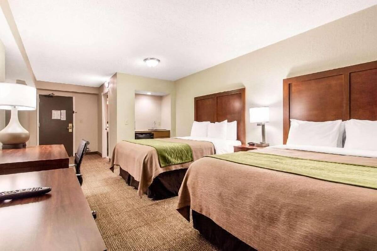 In-room safe, desk, blackout curtains, iron/ironing board