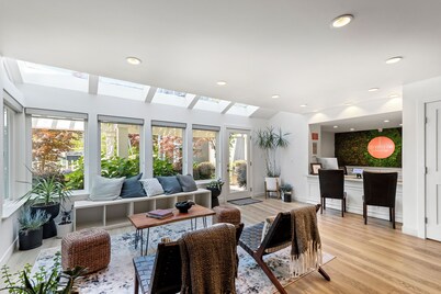 UpValley Inn & Hot Springs Napa Valley, an Ascend Collection Hotel