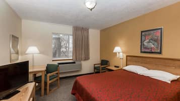 办公桌、遮光窗帘、熨斗/熨衣板、免费婴儿床