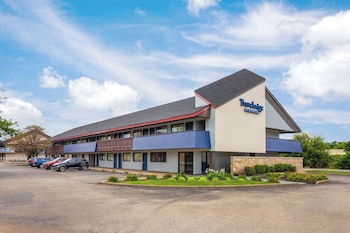 Travelodge by Wyndham Peoria