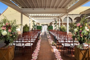 Banquet hall