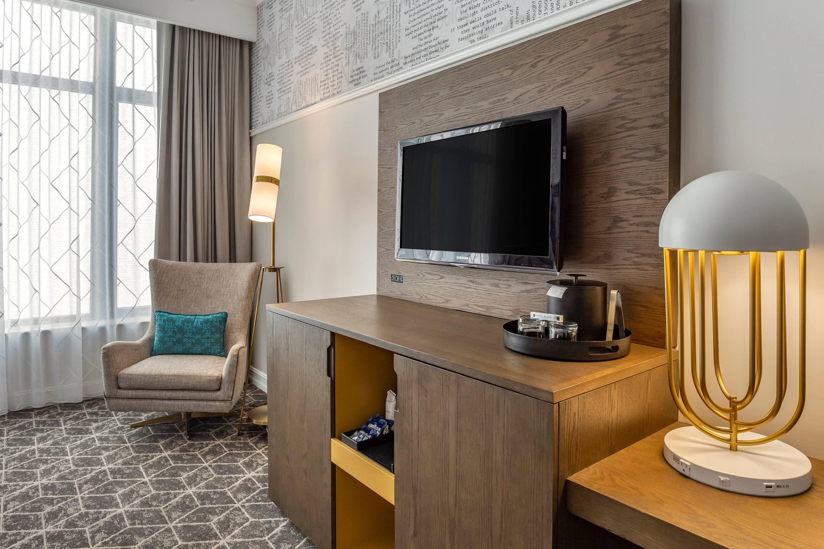 room, 2 queen beds, non smoking | egyptian cotton sheets, premium bedding, pillow-top beds, in-room safe