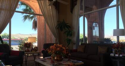 Days Inn by Wyndham Bullhead City