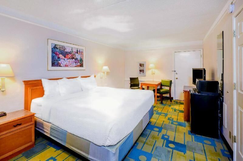 Premium bedding, desk, soundproofing, iron/ironing board