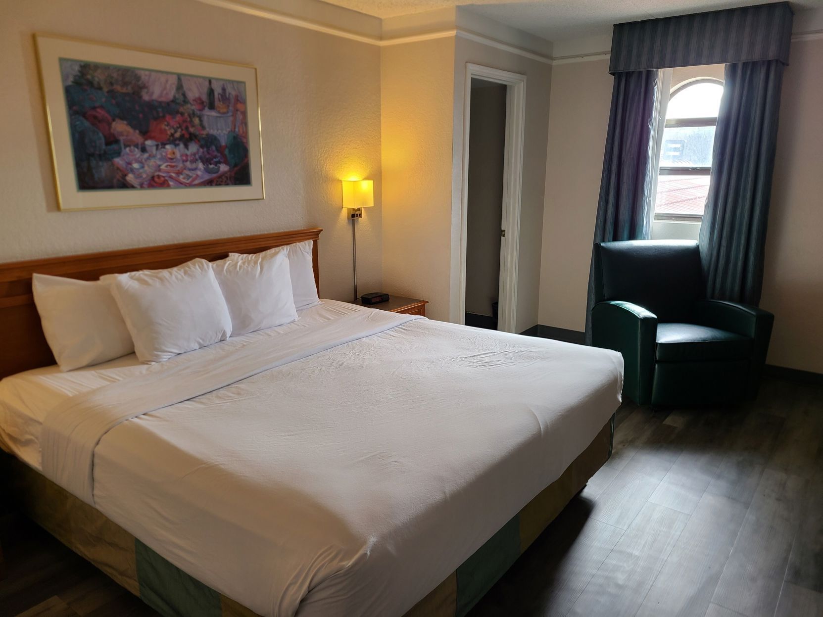 Premium bedding, desk, soundproofing, iron/ironing board