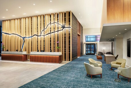 DoubleTree by Hilton Chicago Magnificent Mile - Image 40