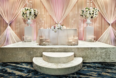 DoubleTree by Hilton Chicago Magnificent Mile - Image 30