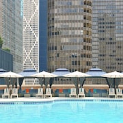 DoubleTree by Hilton Chicago - Magnificent Mile