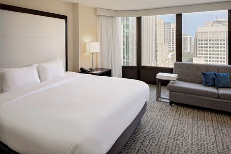 DoubleTree by Hilton Chicago Magnificent Mile - Image 19