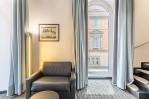 Junior Suite, 1 King Bed | Extra beds