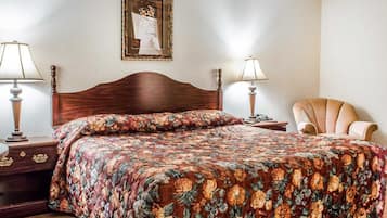 Standard Room, 1 King Bed, Smoking | In-room safe, iron/ironing board, free WiFi, bed sheets