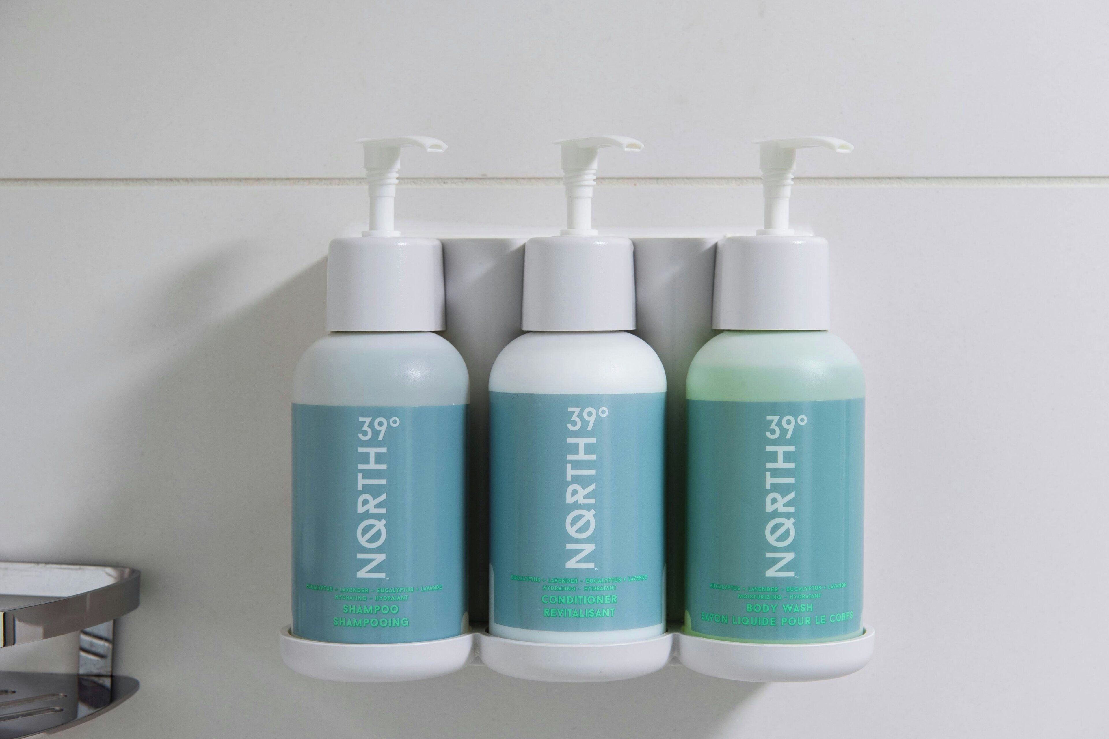 1 bedroom, premium bedding, desk, laptop workspace