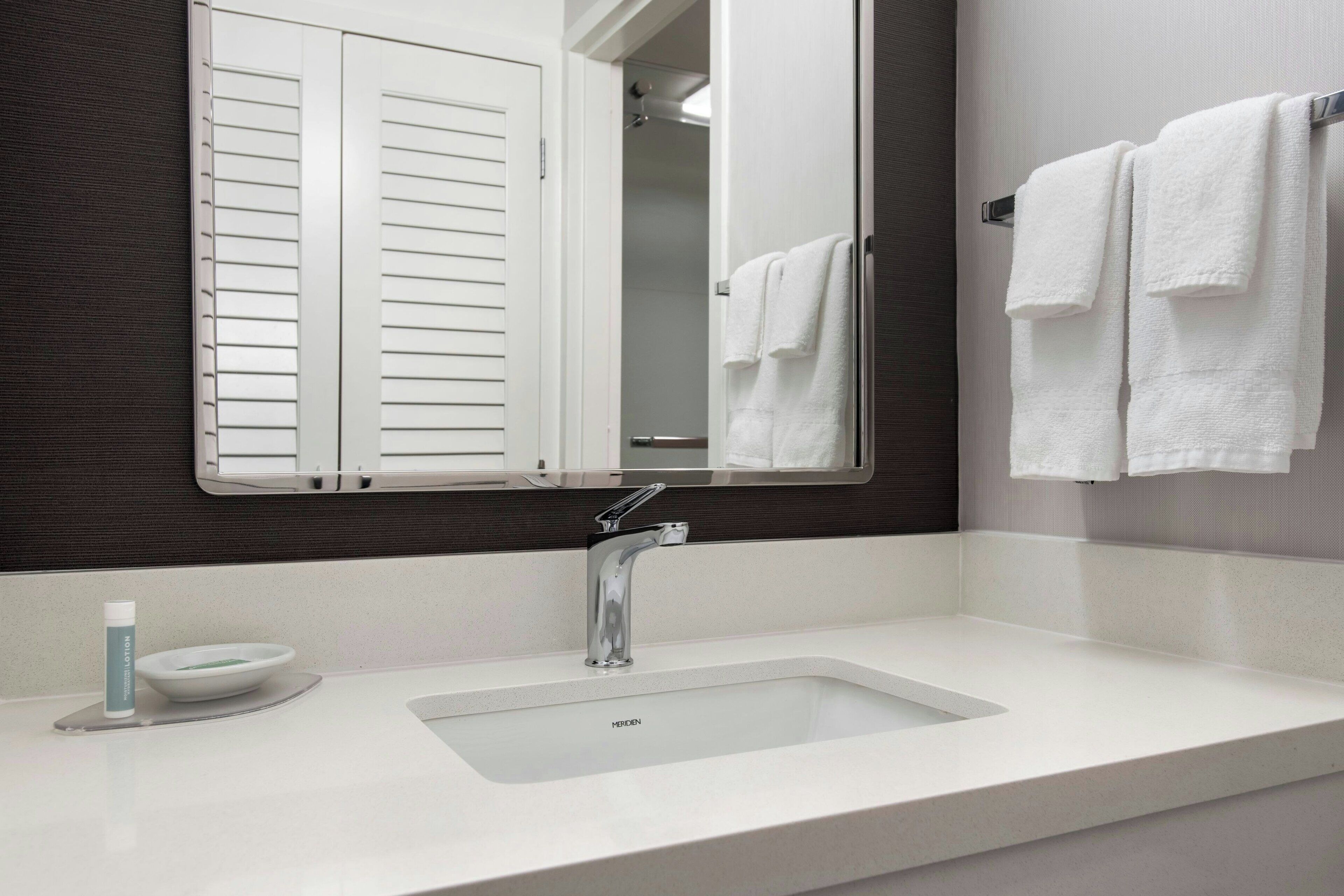 combined shower/bathtub, free toiletries, hair dryer, towels