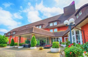 Exterior - Leonardo Hotel Hamburg Stillhorn (Hamburg)