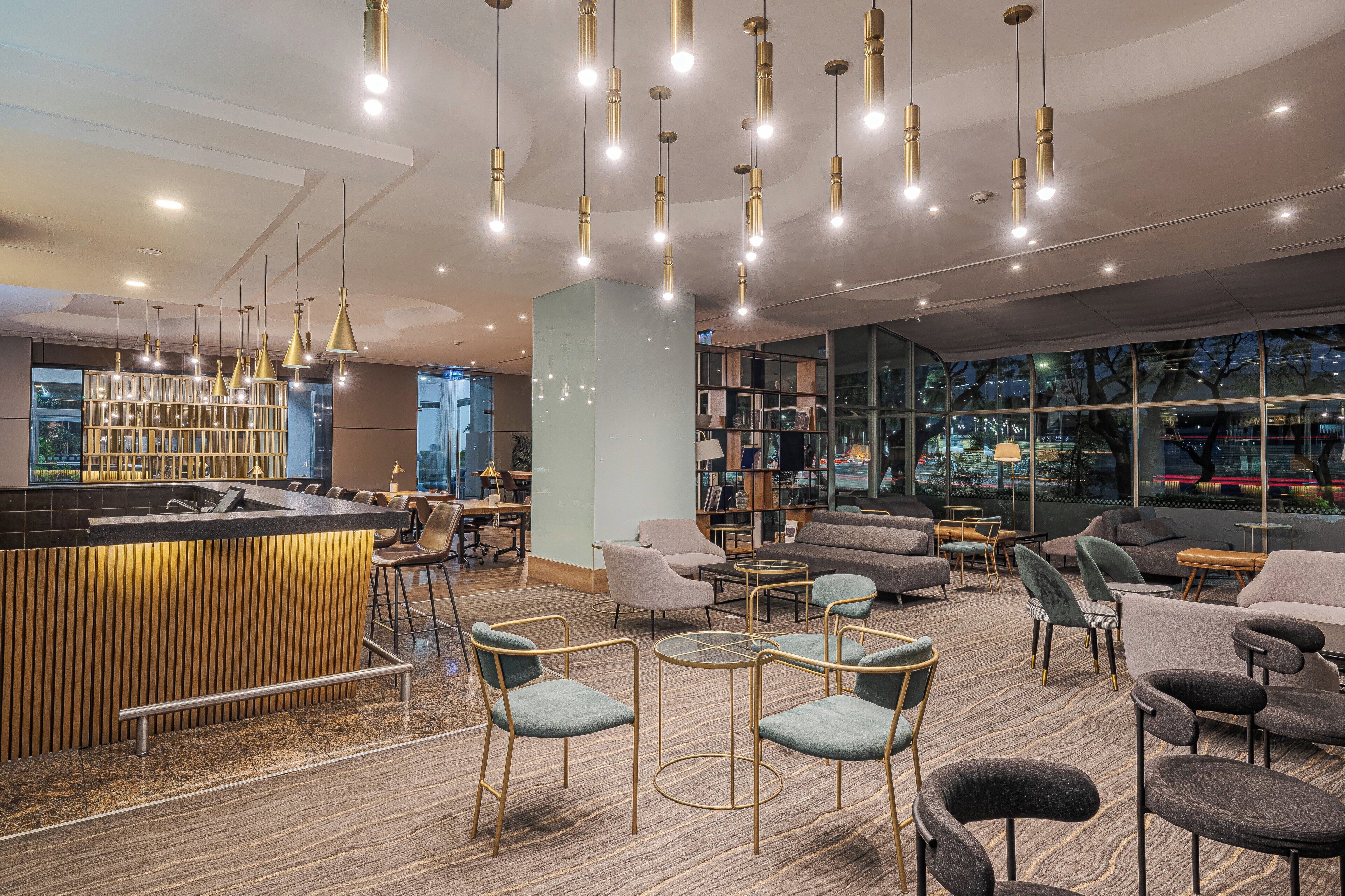 Lobby lounge