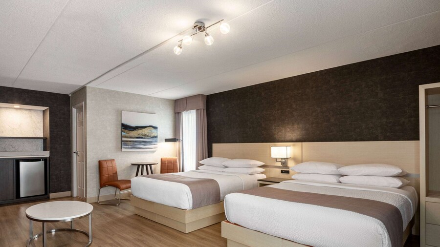 Days Inn by Wyndham Toronto West Mississauga