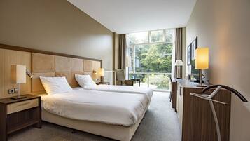 Luxury Double Room | Desk, blackout drapes, iron/ironing board, free WiFi