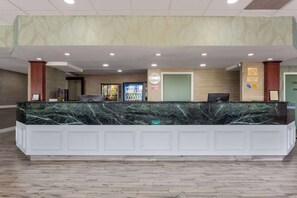 Lobby - Ramada by Wyndham Altamonte Springs Near I-4 (Altamonte Springs)