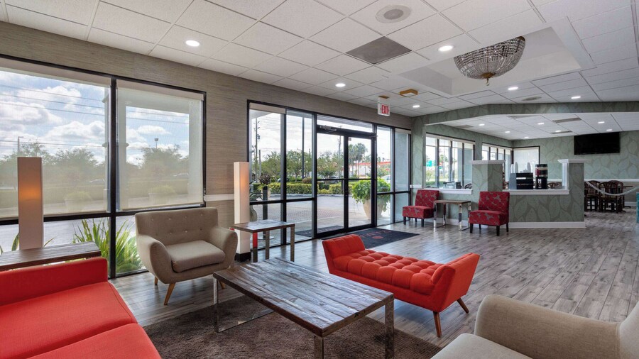Ramada by Wyndham Altamonte Springs Near I-4