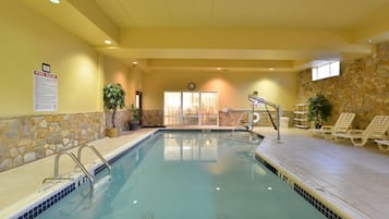 Indendørs pool