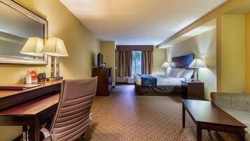 In-room safe, desk, iron/ironing board, free WiFi