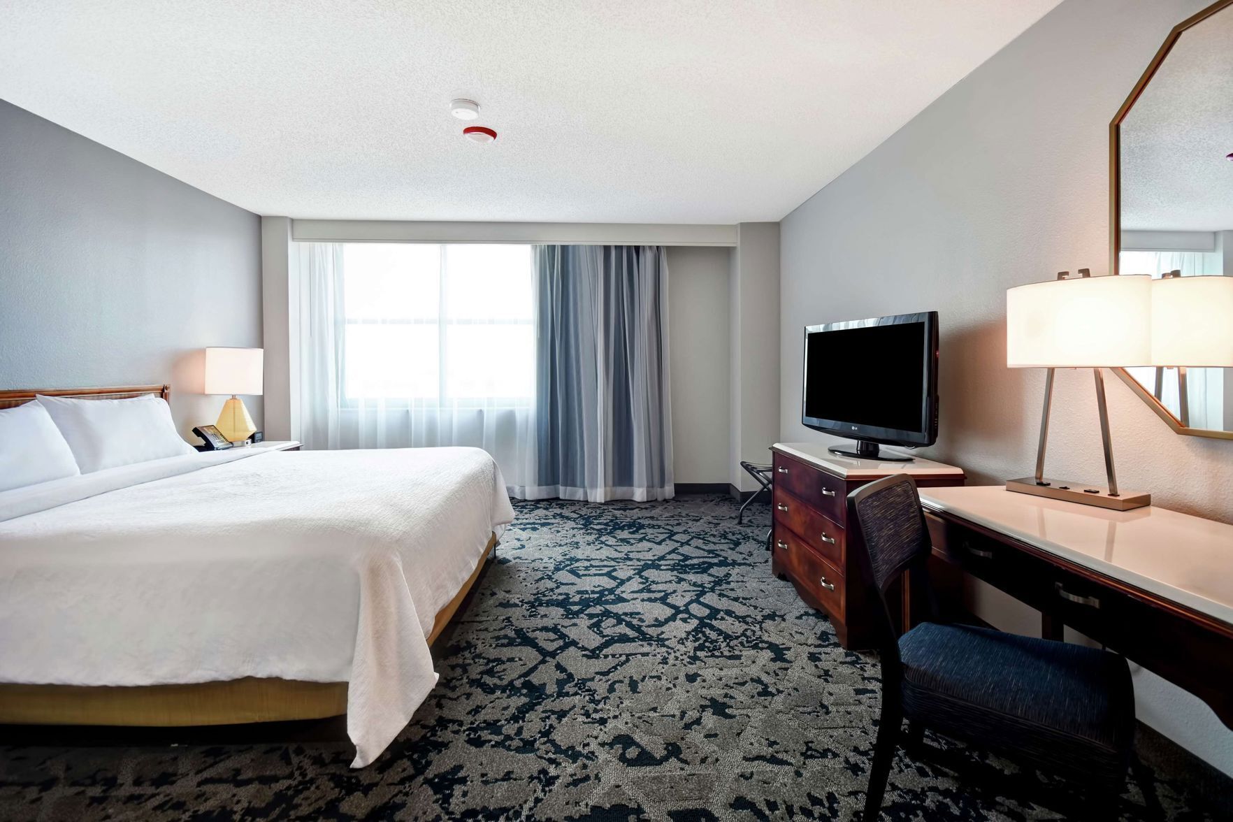 Premium bedding, in-room safe, desk, blackout drapes