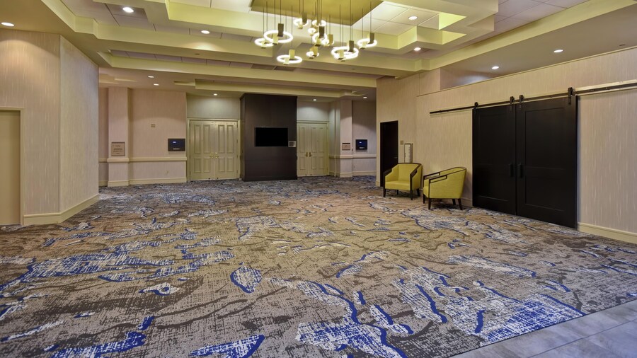 Embassy Suites by Hilton Montgomery Hotel & Conference Ctr