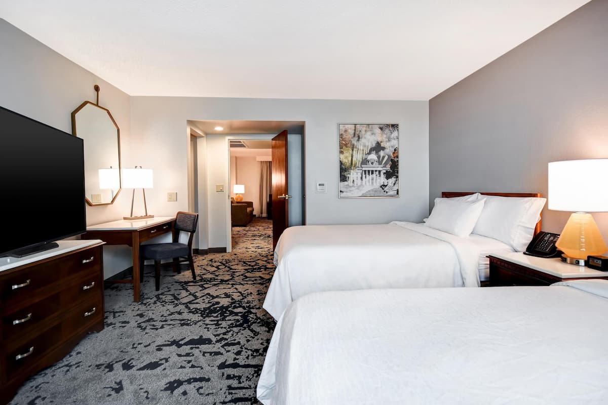 Premium bedding, in-room safe, desk, blackout curtains
