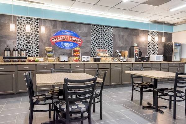 Free daily continental breakfast