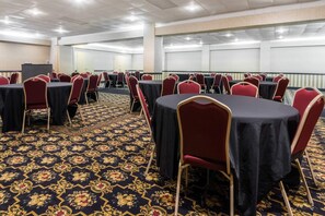Meeting facility - Baymont by Wyndham Kokomo (Kokomo)
